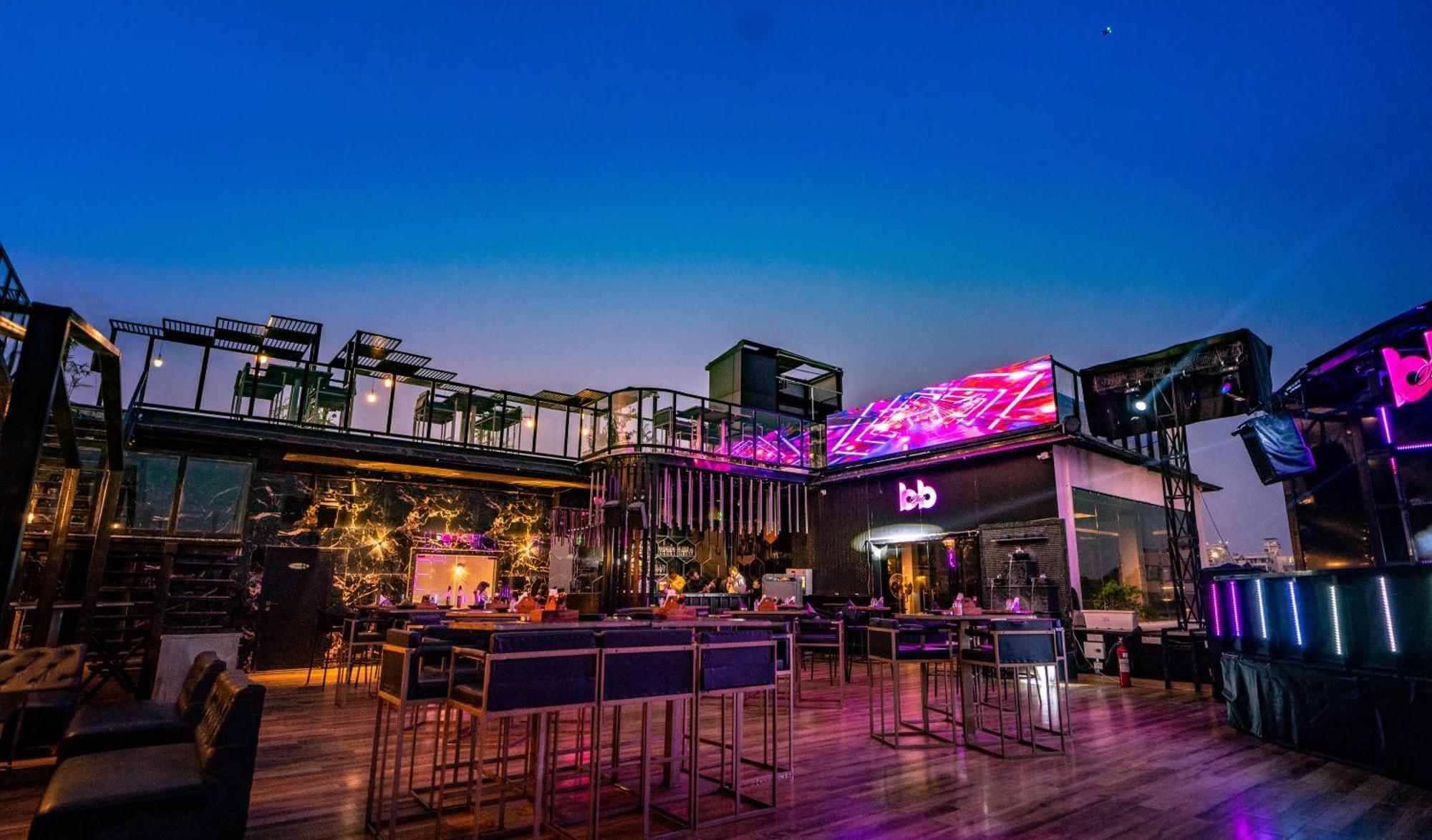 Hotel The Courtyard - Beyond Bar & Club Udajpur Exteriér fotografie