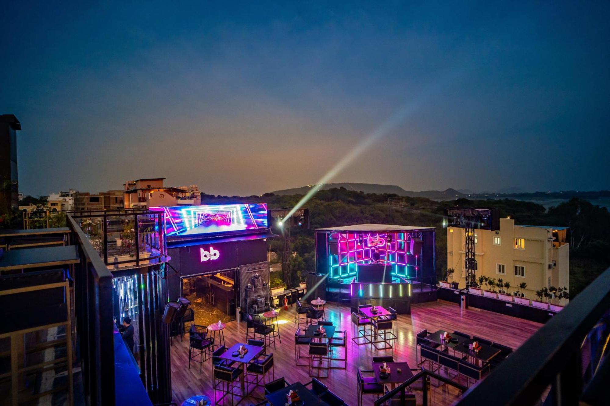 Hotel The Courtyard - Beyond Bar & Club Udajpur Exteriér fotografie