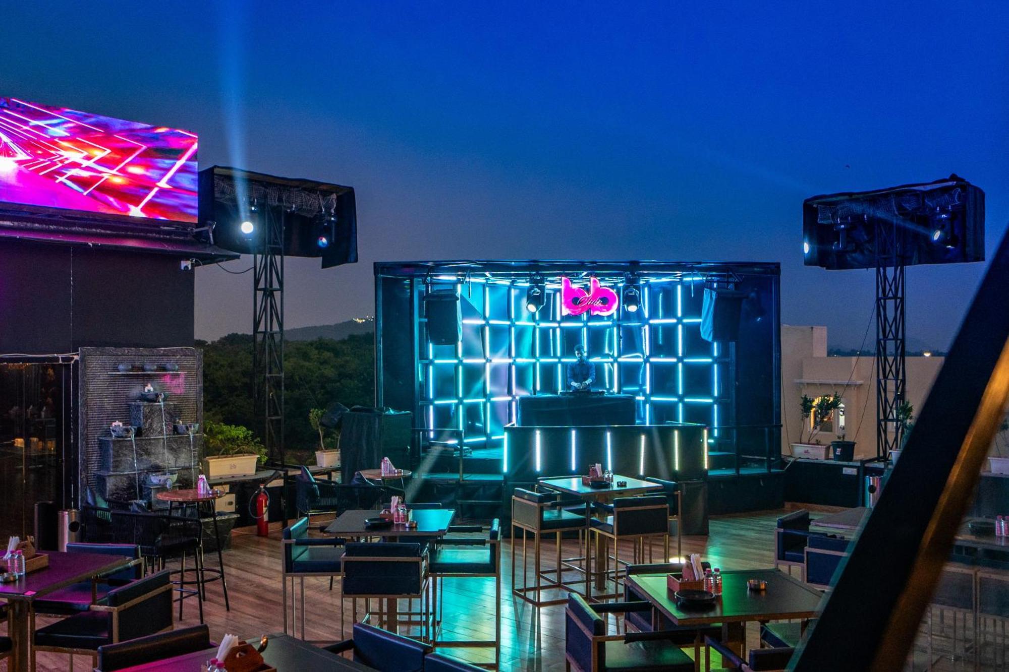 Hotel The Courtyard - Beyond Bar & Club Udajpur Exteriér fotografie